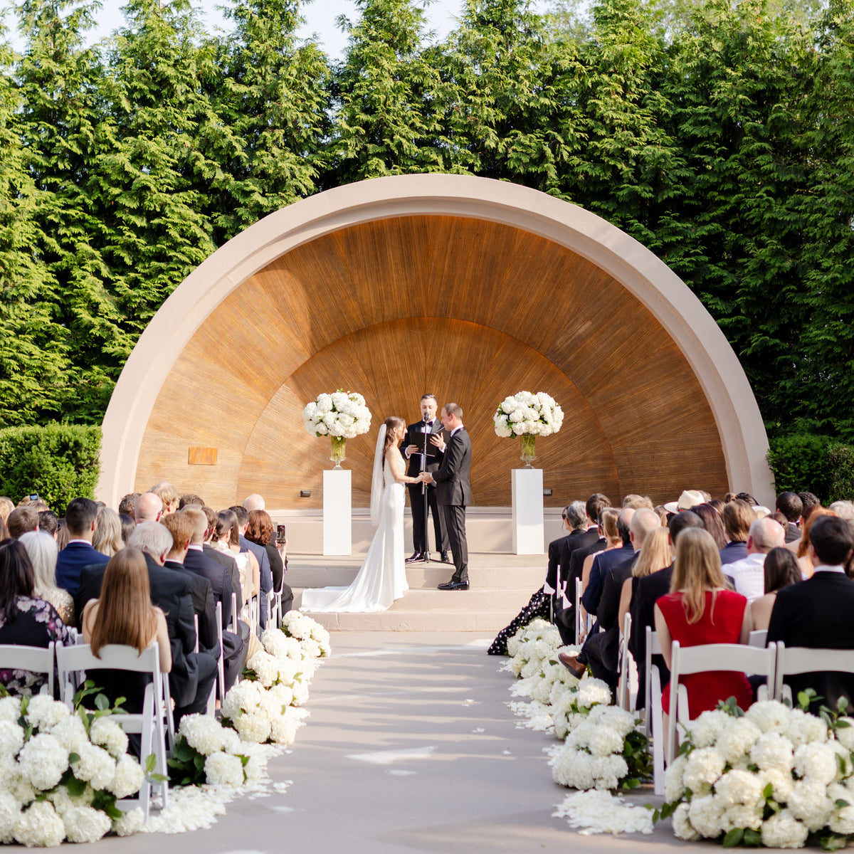 Alicia & Max: Classic White Hydrangea Wedding at Venue name wedding